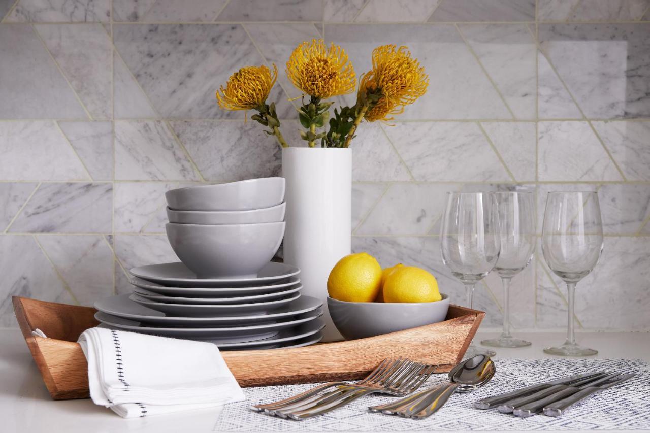 Aparthotel Sentral Michigan Avenue Chicago Esterno foto Dinnerware