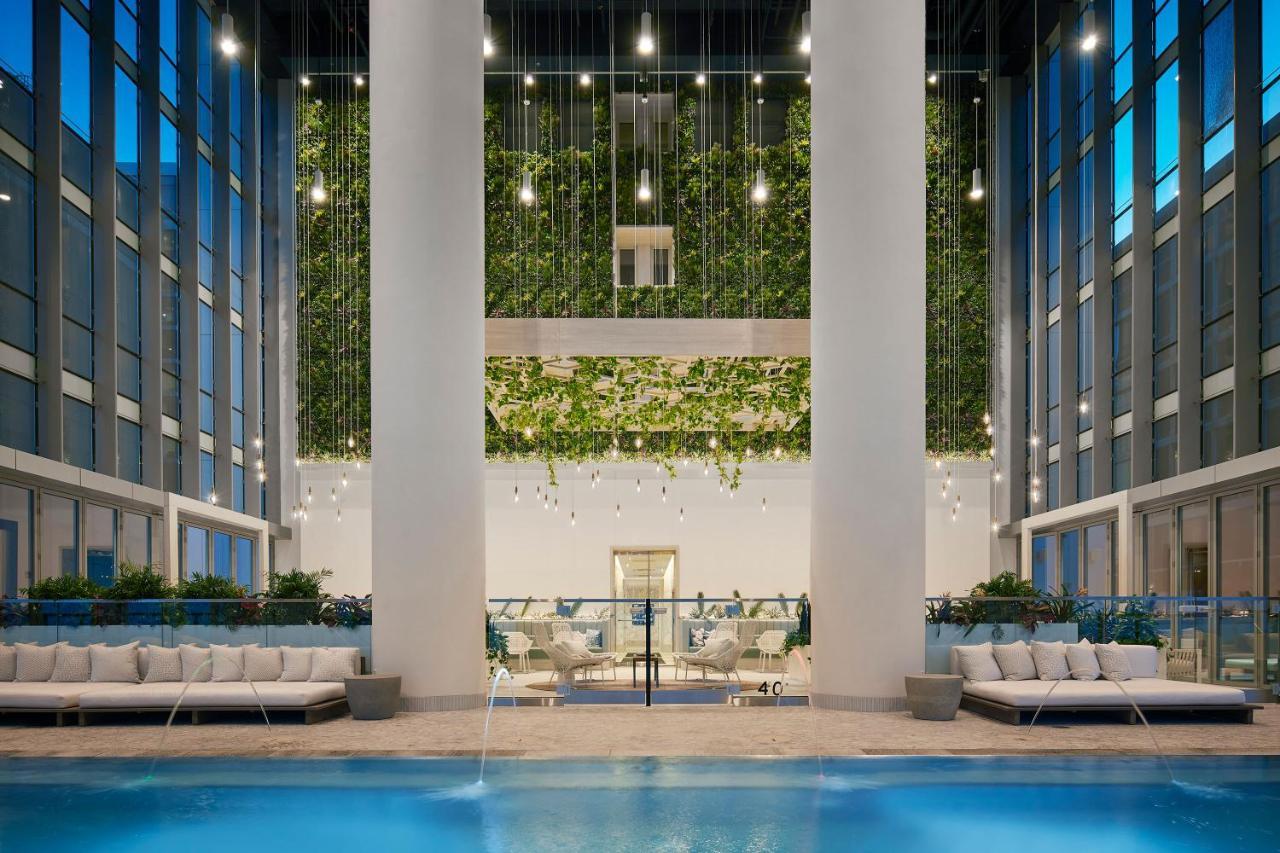 Aparthotel Sentral Michigan Avenue Chicago Esterno foto The pool at the Ritz-Carlton, Melbourne
