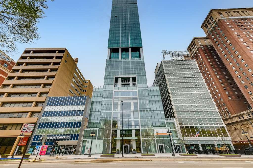 Aparthotel Sentral Michigan Avenue Chicago Esterno foto The building's entrance